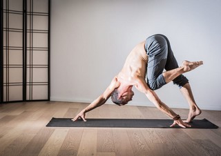 Yoga 4